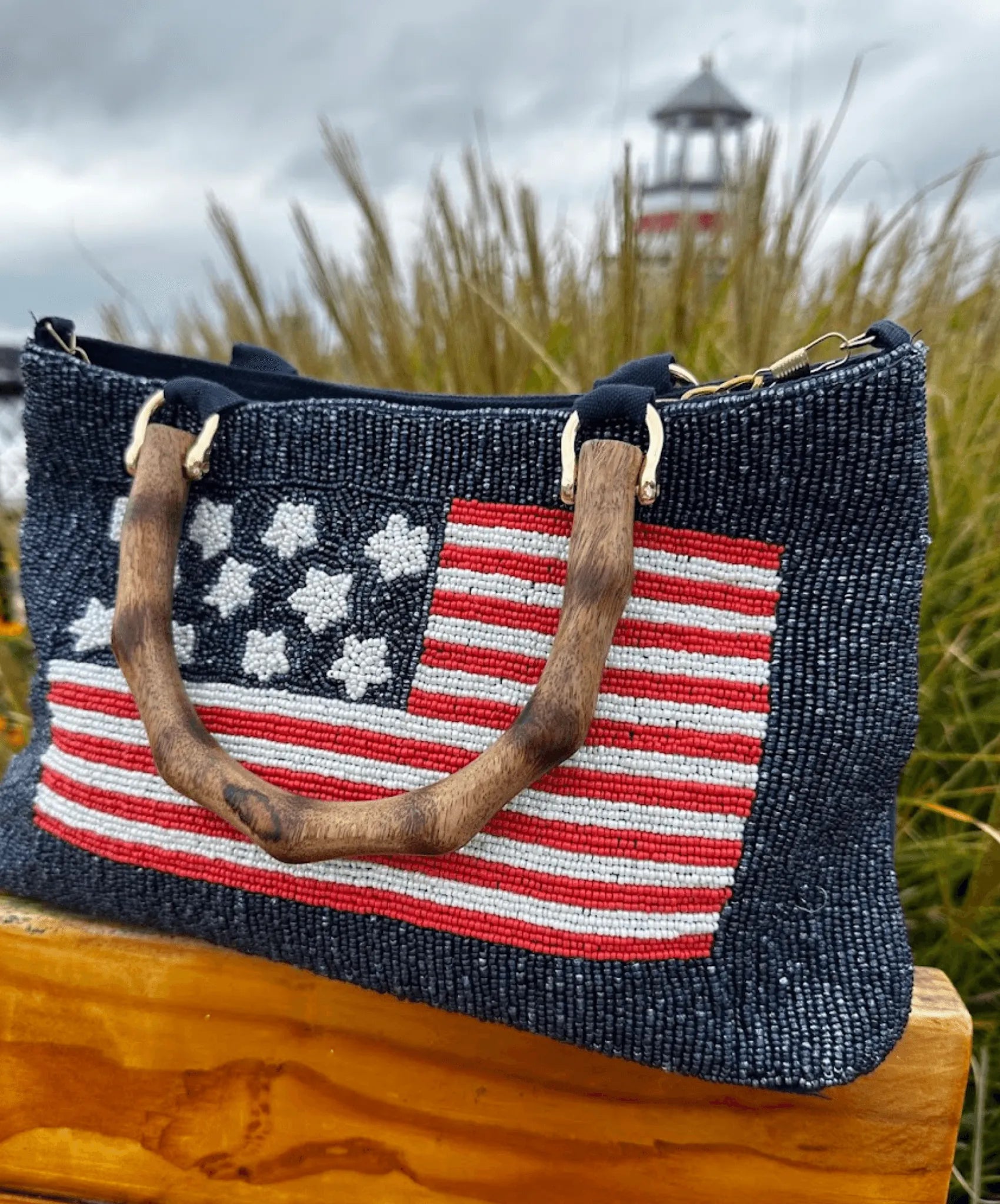 Heavily Beaded shops Patriotic USA American Flag Purse